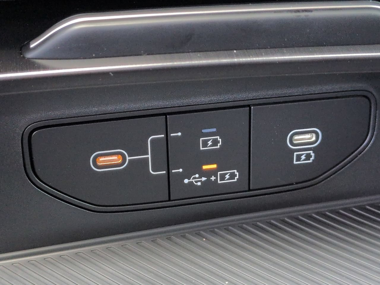 New 2027 Gravity Gray Kia LX image 23