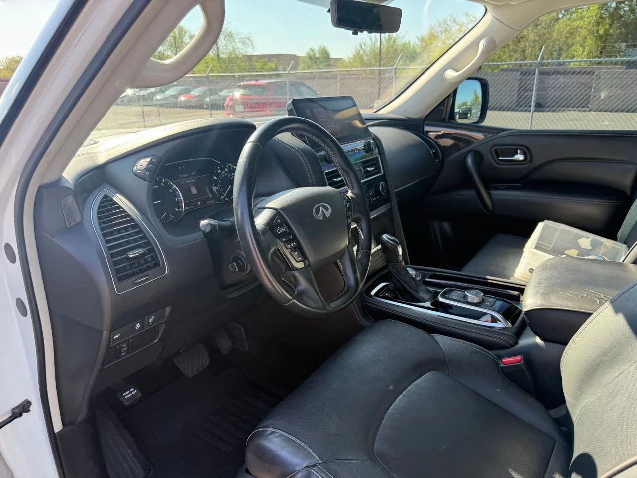 Used 2022 Moonstone White INFINITI Luxe image 12