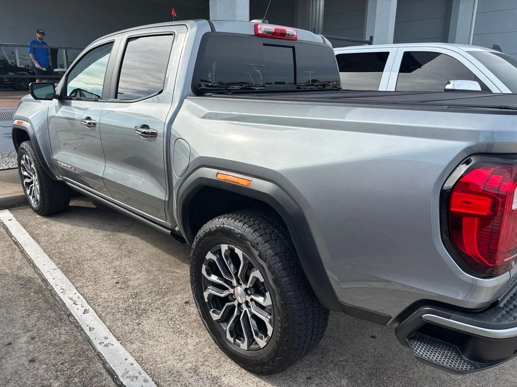 Used 2025 Silver GMC Denali image 2