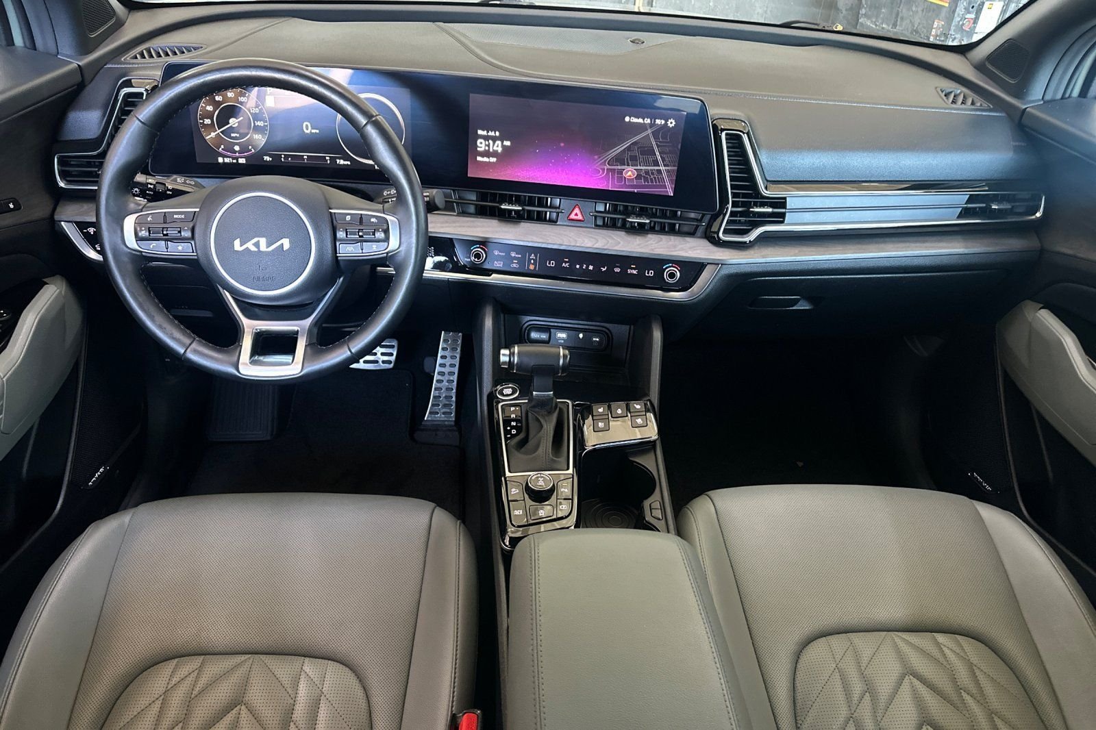 Used 2024 Green Kia X-Pro Prestige image 14