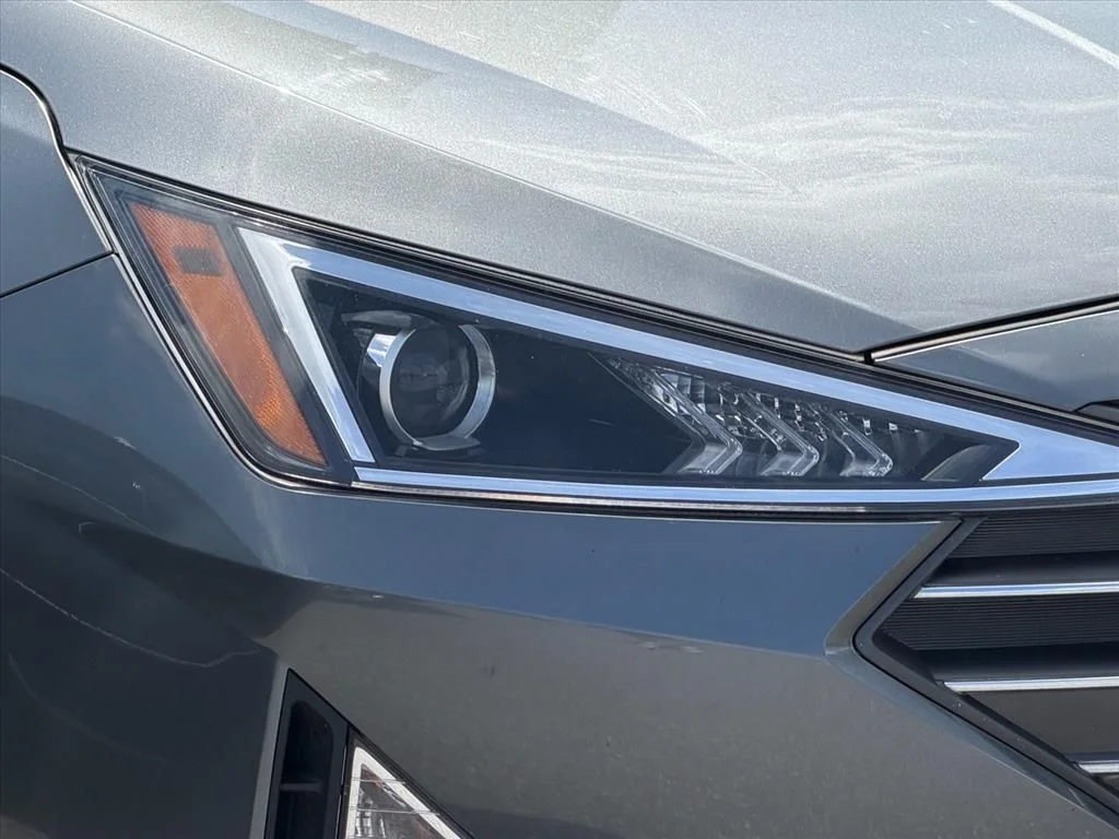 Used 2019 Gray Hyundai SEL image 22