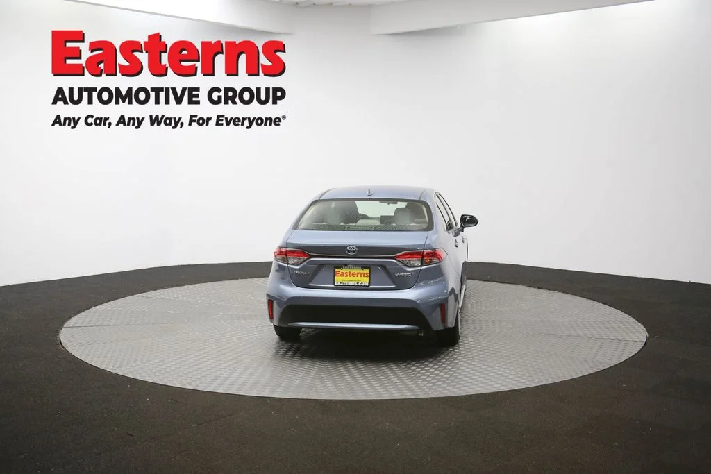 Used 2020 Gray Toyota LE image 37