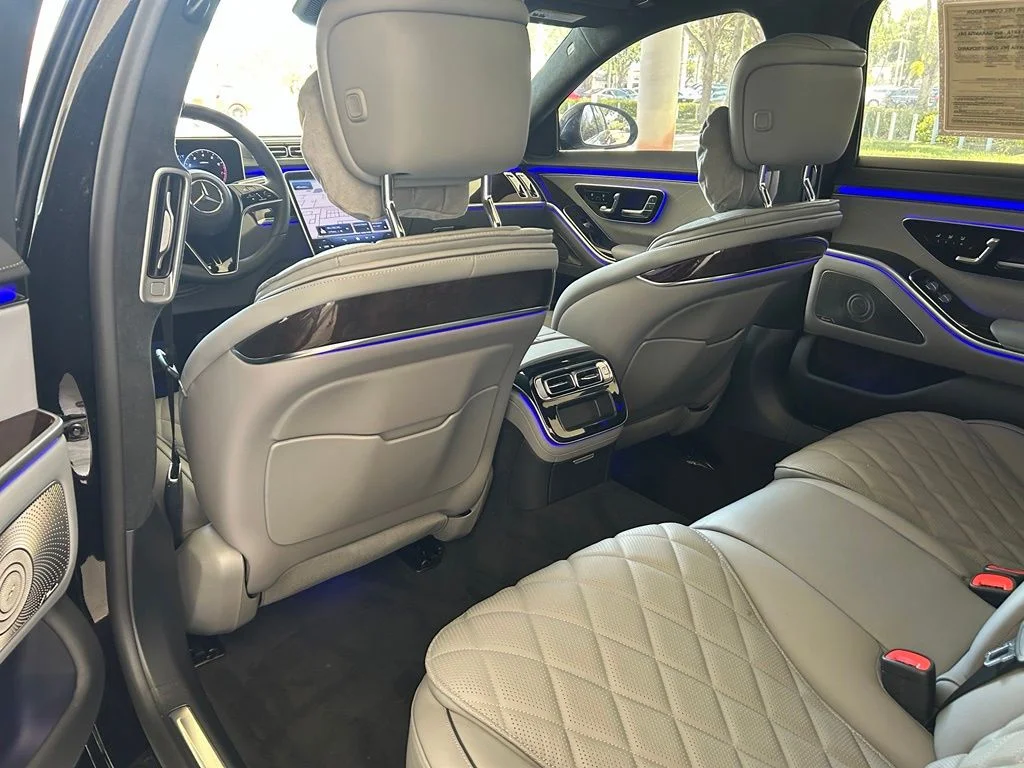 Used 2023 Silver Mercedes-Benz S 580 image 37