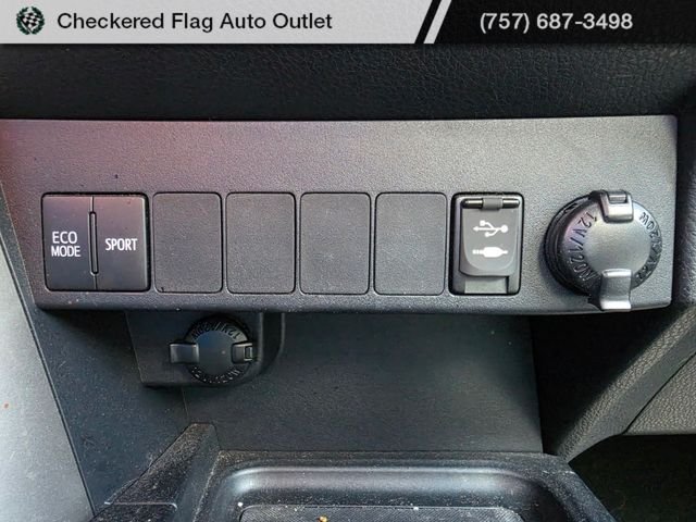 Used 2018 Magnetic Gray Metallic Toyota XLE image 20