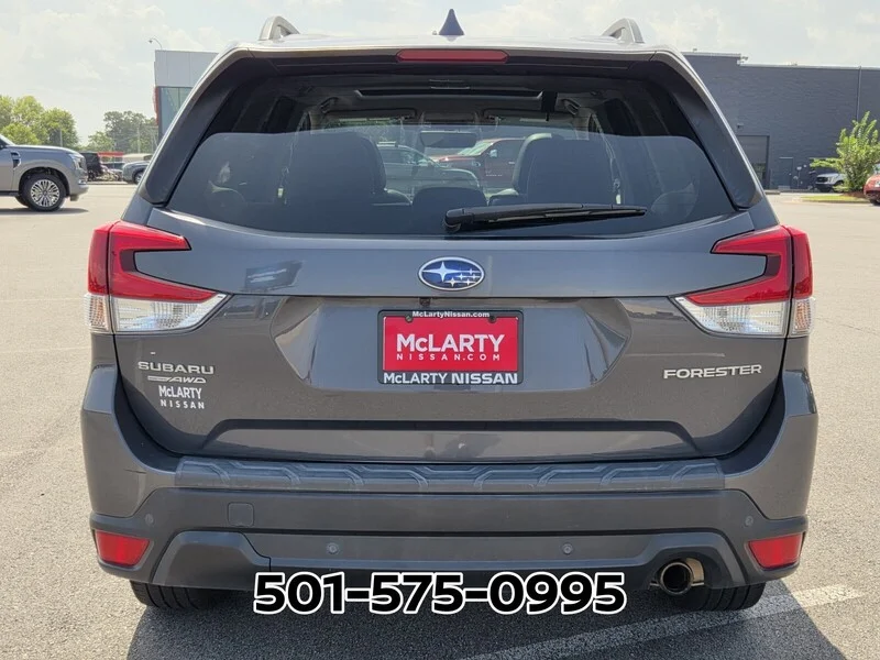Used 2020 Gray Metallic SUBARU LIMITED CVT image 6