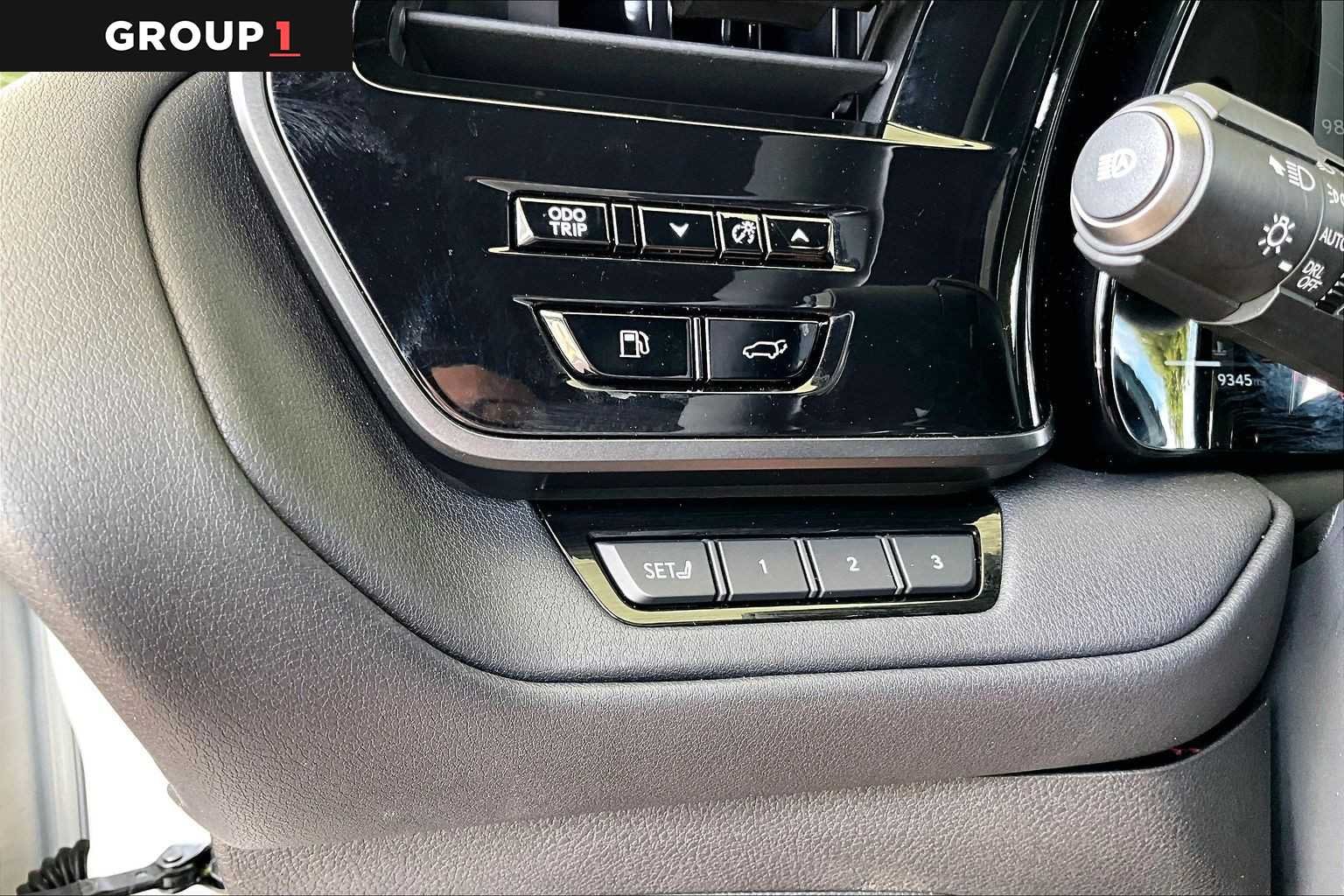 Certified Used 2026 Wind Chill Pearl Lexus Premium image 33
