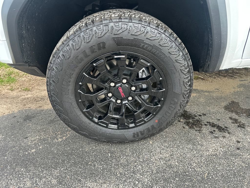 New 2026 Summit White GMC Elevation image 10