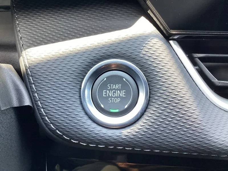 New 2027 Lakeshore Blue Metallic Chevrolet LT image 34