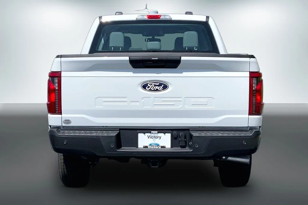 New 2026 White Ford XL image 4