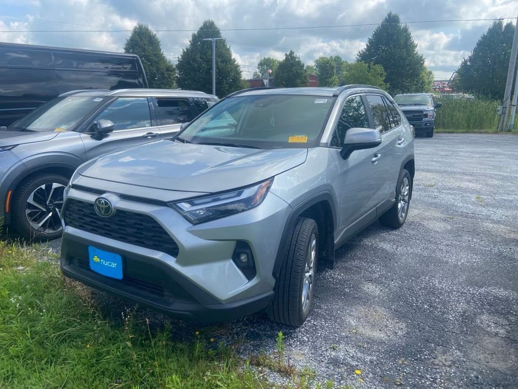 Used 2025 Silver Sky Metallic Toyota XLE Premium image 3