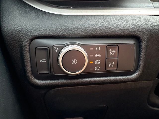 Used 2022 Star White Metallic Tri-Coat Ford XLT image 18