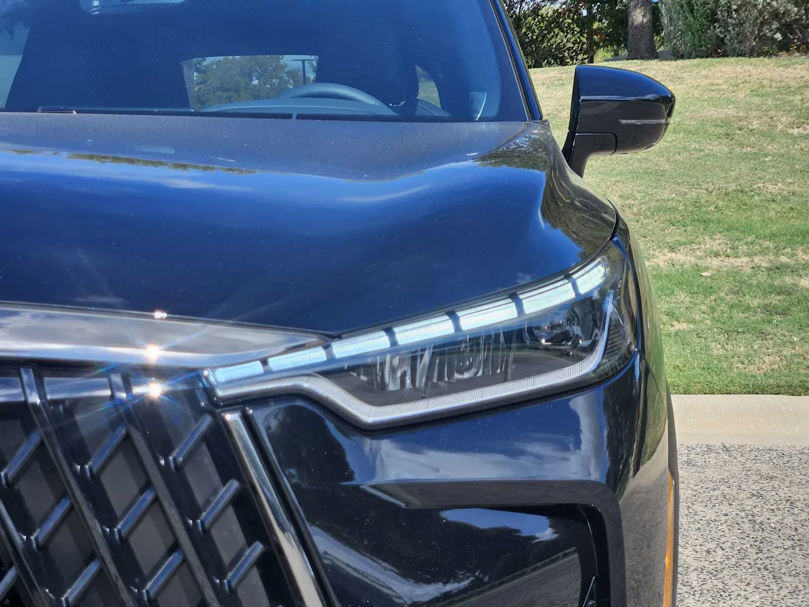 New 2027 MINERAL BLACK INFINITI Sport AWD image 6