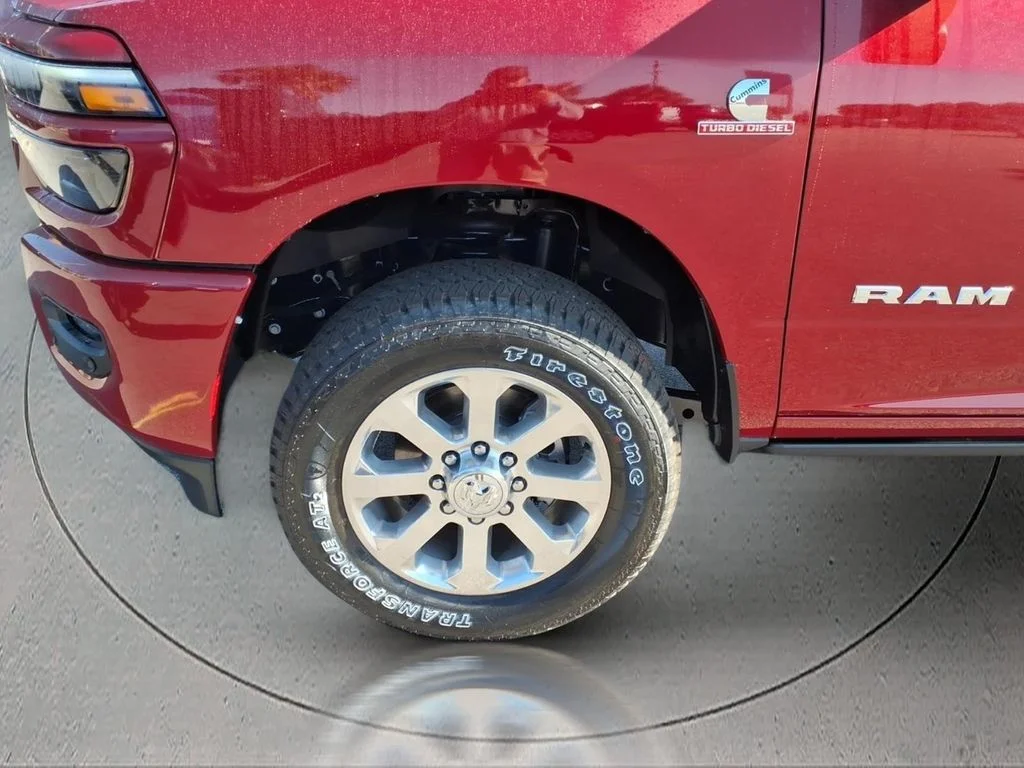 New 2026 Molten Red Pearl-Coat Exterior Paint RAM Laramie image 5