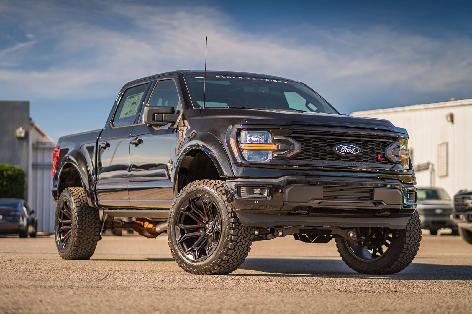 2026 Ford F-150 XLT - Photo 2