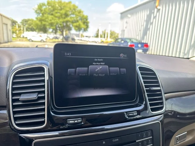 Used 2018 White Mercedes-Benz GLE 350 image 21