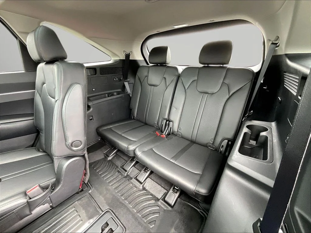Used 2023 Green Kia X-Line EX image 26