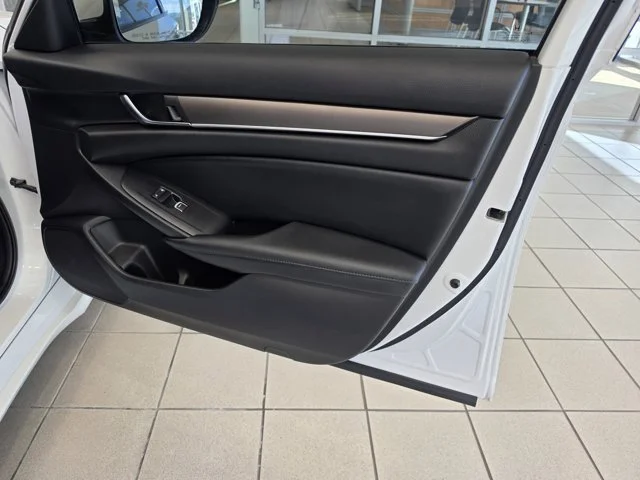 Certified Used 2022 White Honda LX image 23