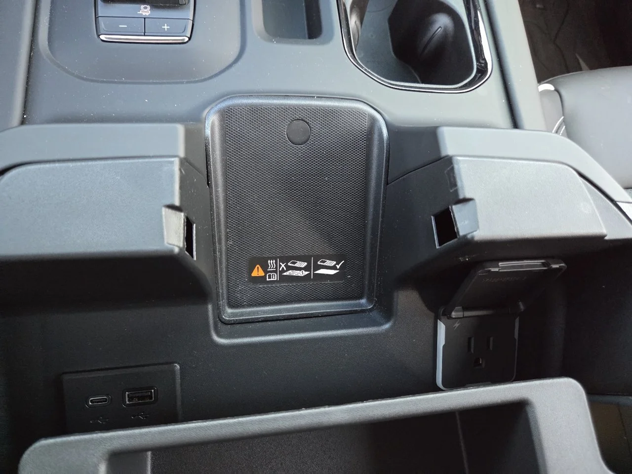 Used 2025 Summit White GMC AT4X image 11