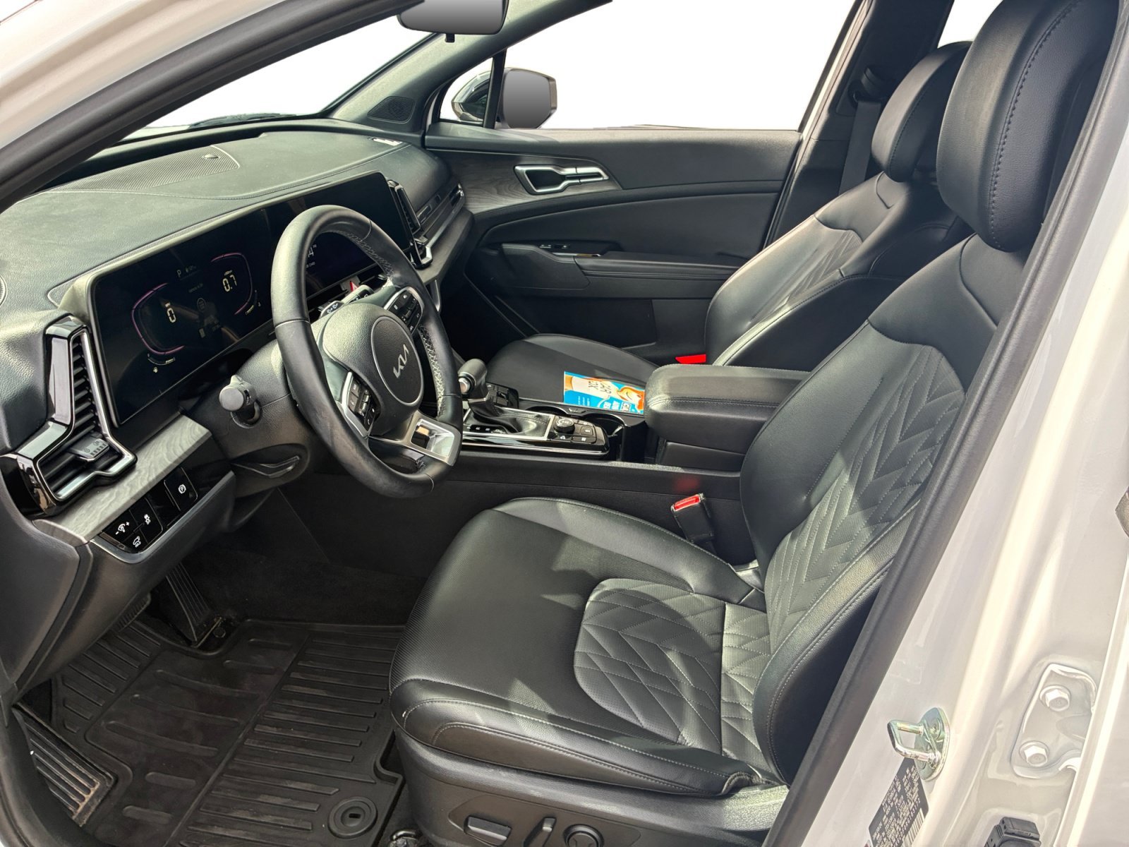 Used 2024 Glacial White Pearl Kia X-Line image 8