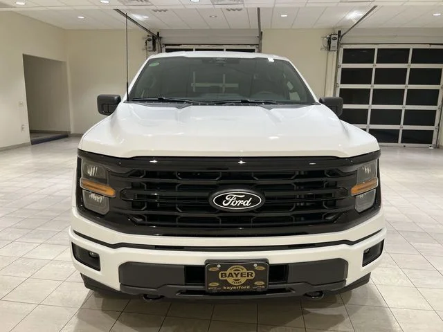 New 2026 Oxford White Ford XLT image 8