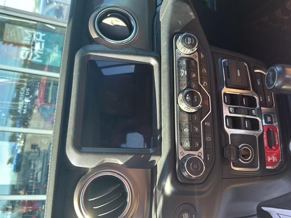 Used 2020 Black Clearcoat Jeep Rubicon image 4
