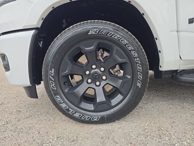 New 2026 Bright White Clearcoat RAM Big Horn/Lone Star image 28