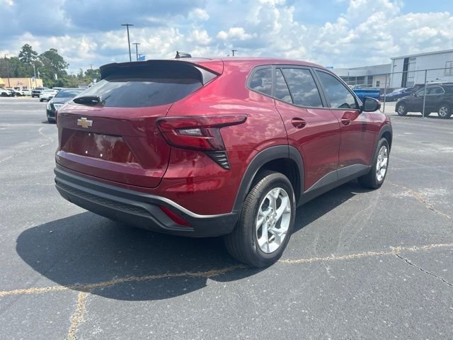 Used 2025 Red Chevrolet LS image 4