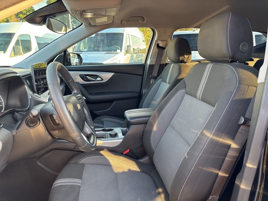 Used 2025 Black Chevrolet LT image 36