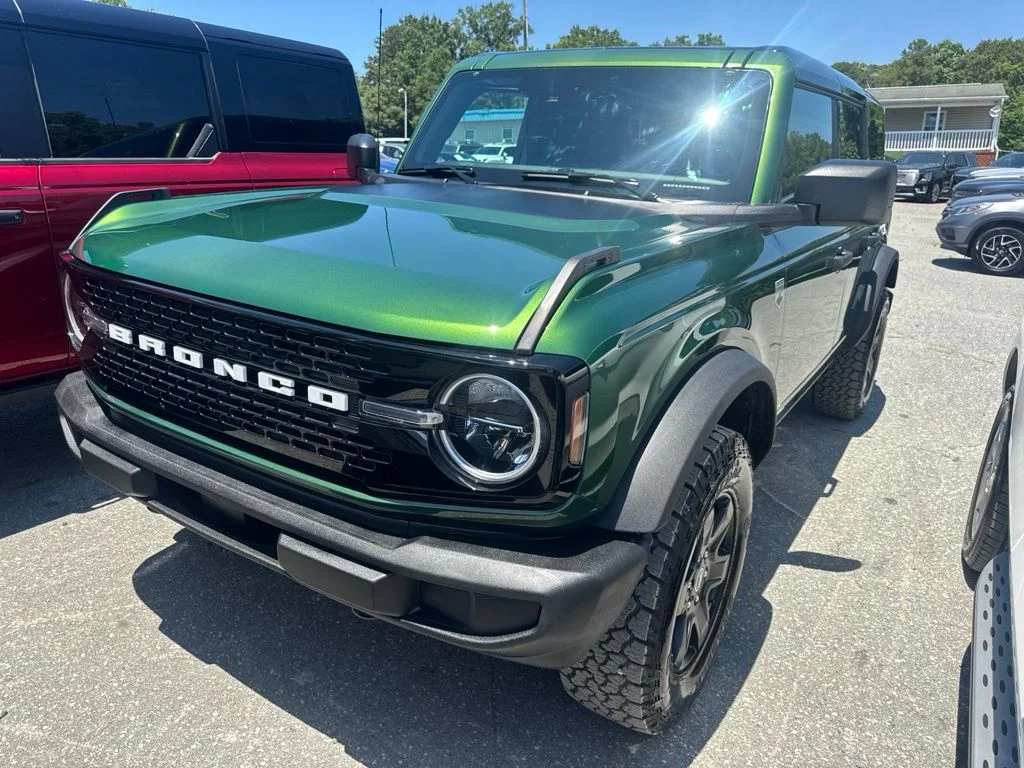 Used 2025 Green Ford Big Bend image 1