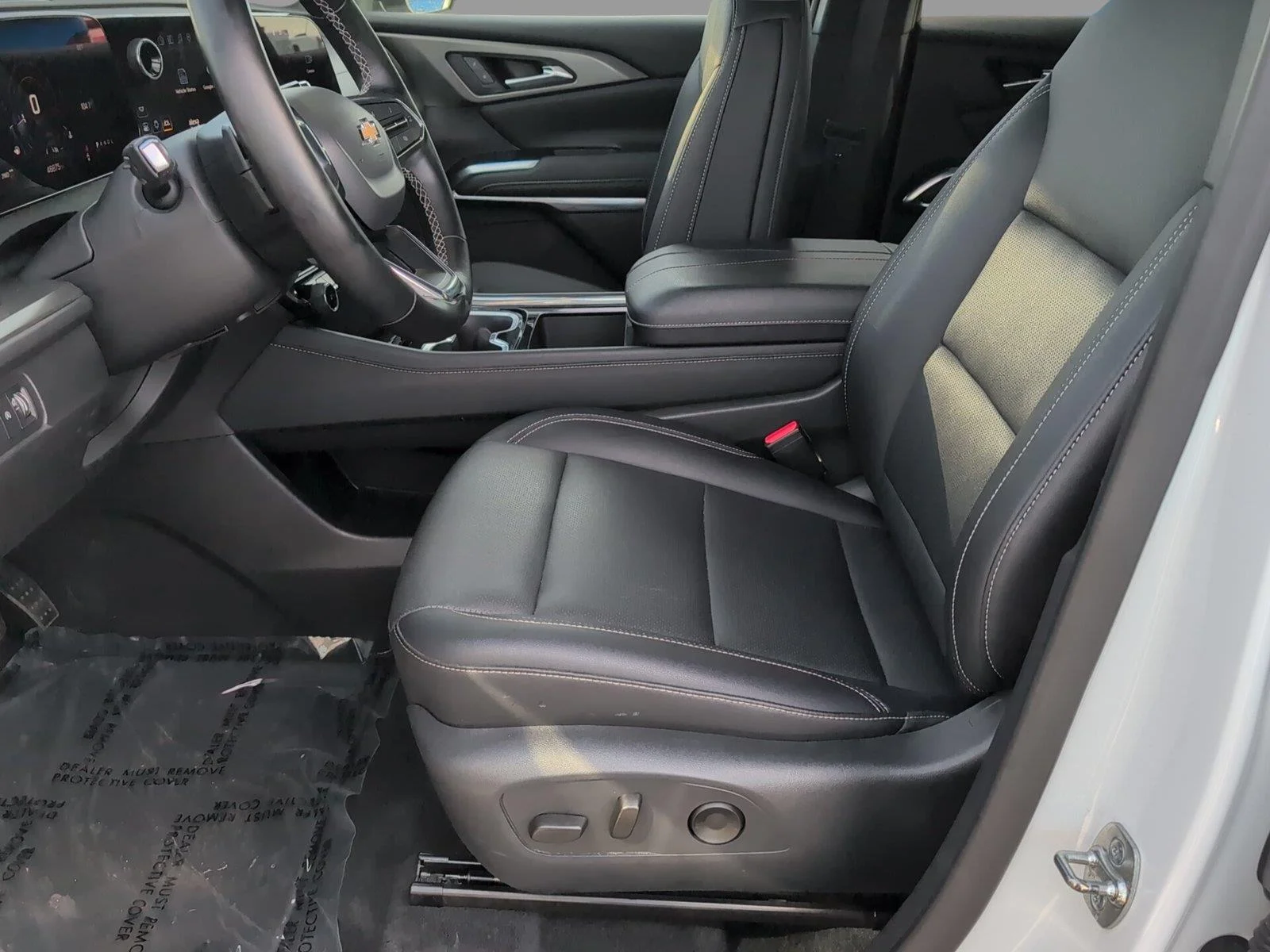 Used 2024 Downpour Metallic GMC SLE image 3