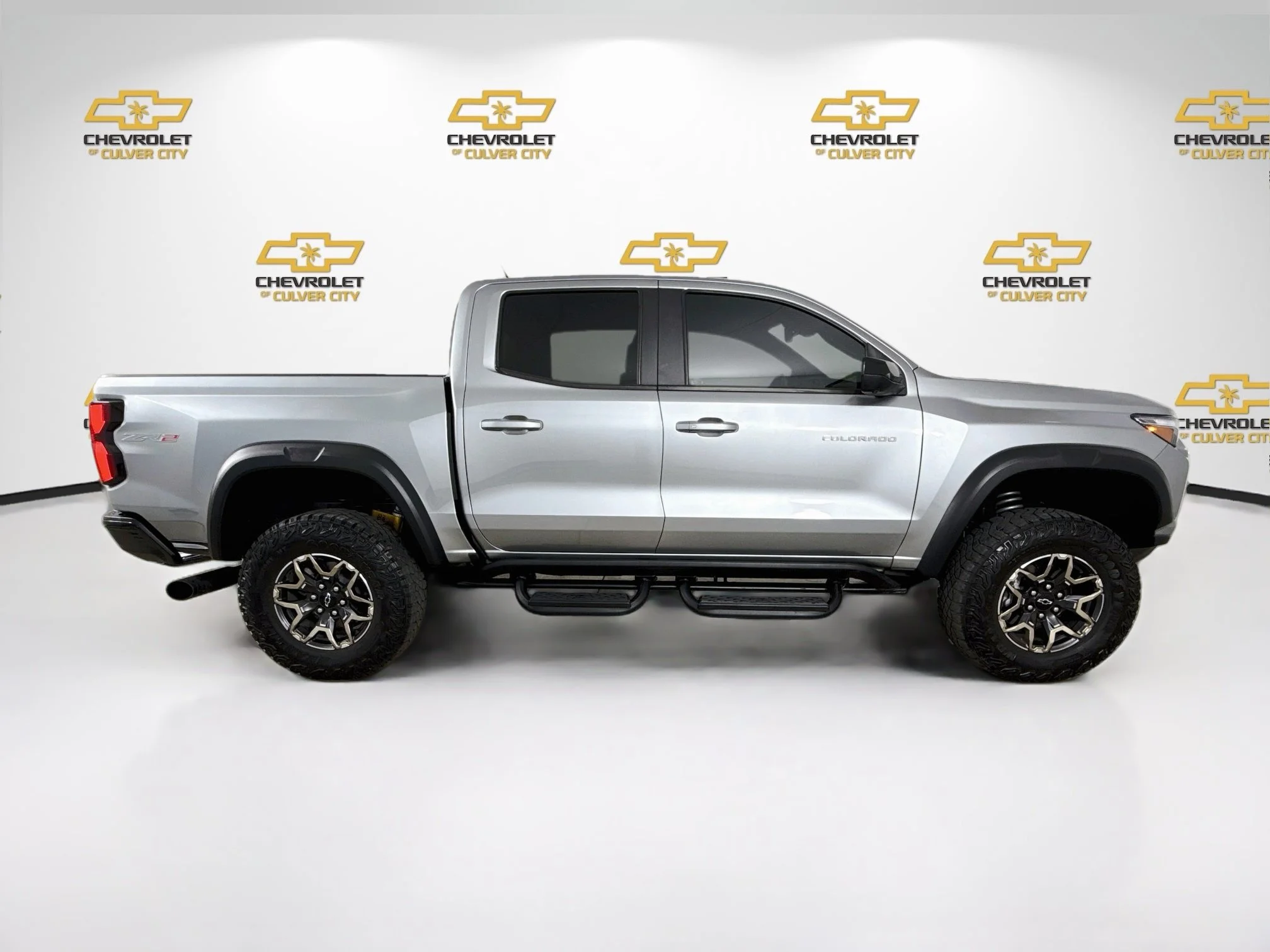 Used 2024 Sterling Gray Metallic Chevrolet ZR2 image 9
