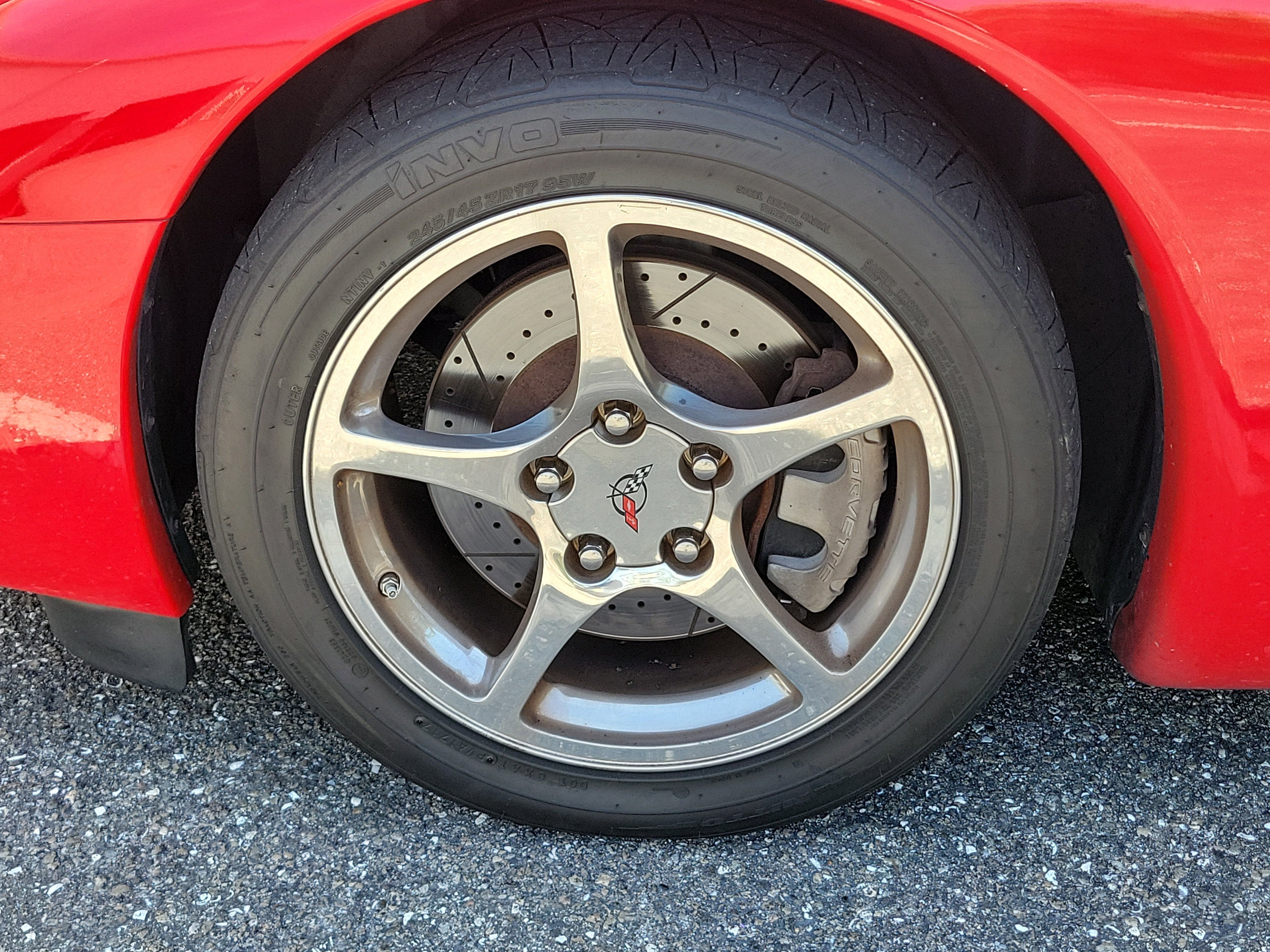 Used 2004 Redline Red Chevrolet  image 3