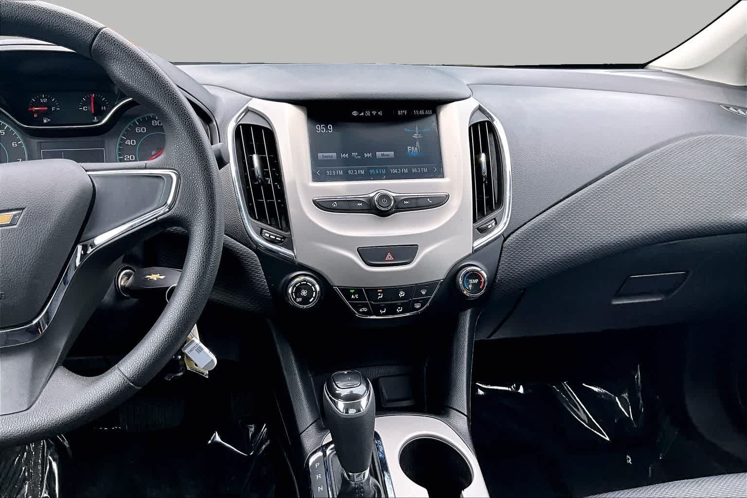 Used 2018 Summit White Chevrolet LS image 7