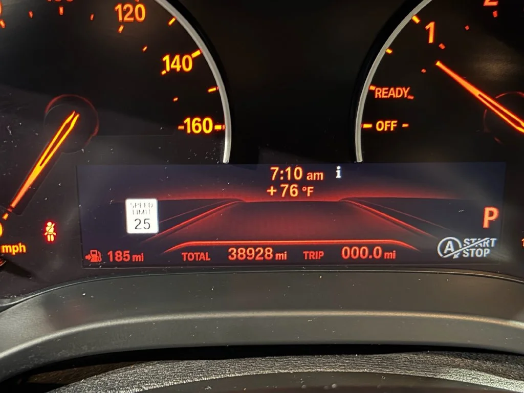 Used 2021 White BMW xDrive30i image 23