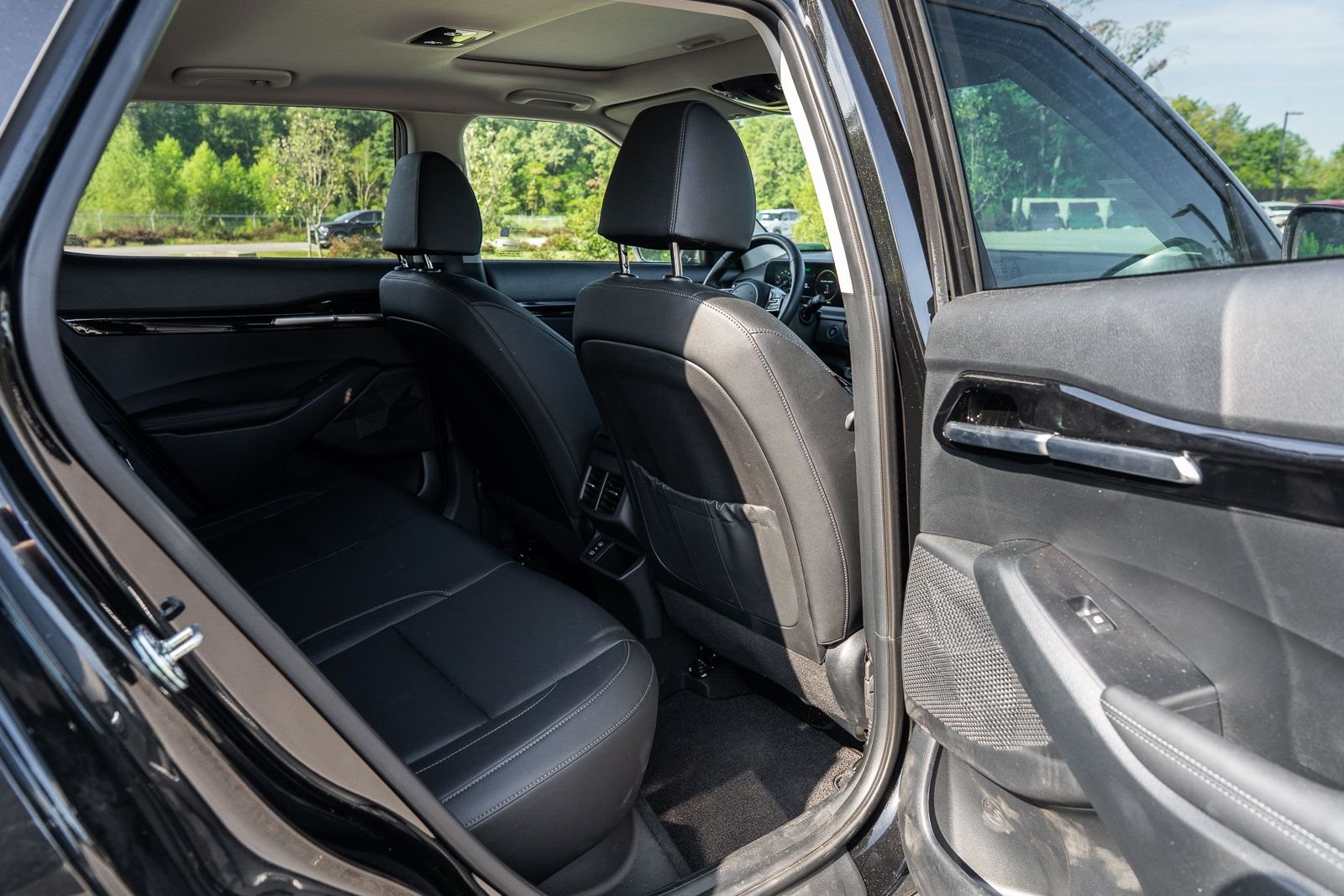 Used 2026 Black Kia SX image 13