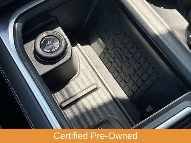 Used 2025 Silver Ford Platinum image 37