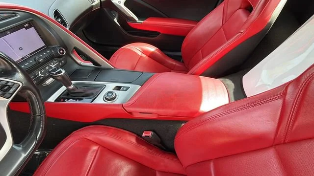 Used 2019 ARCTIC WHITE Chevrolet 2LT image 22