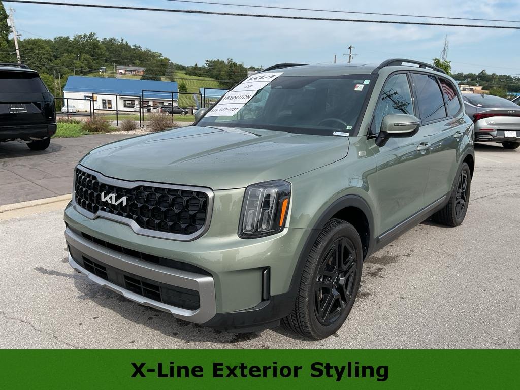 Used 2023 Jungle Green Kia EX X-Line image 4