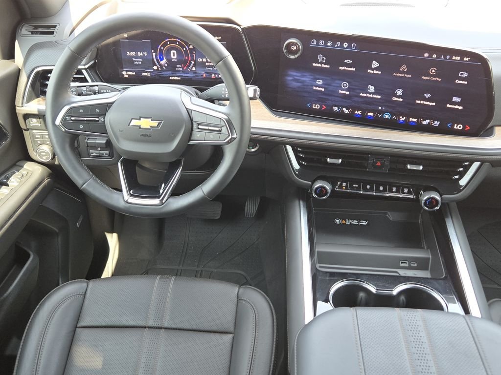 Used 2025 Black Chevrolet High Country image 28