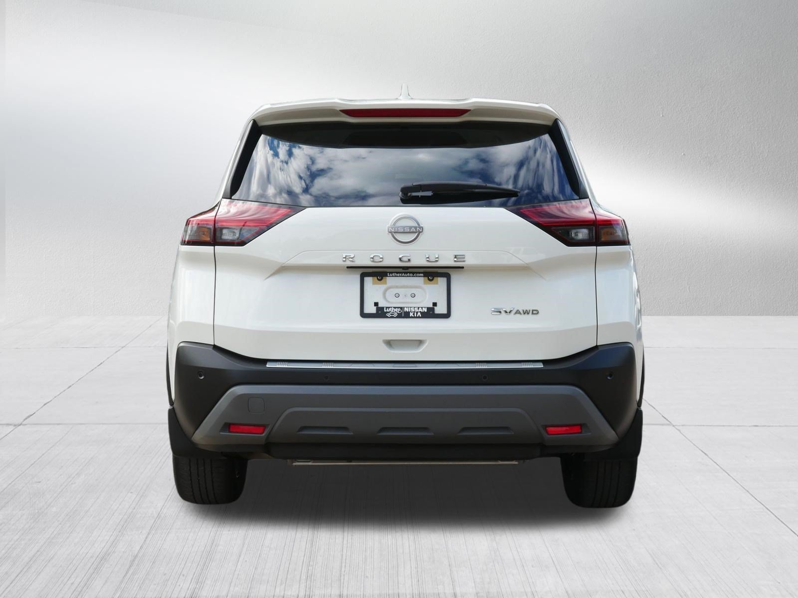 Certified Used 2023 Pearl White Tricoat Nissan SV image 6