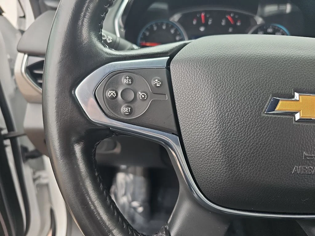 Used 2022 White Chevrolet LT image 18