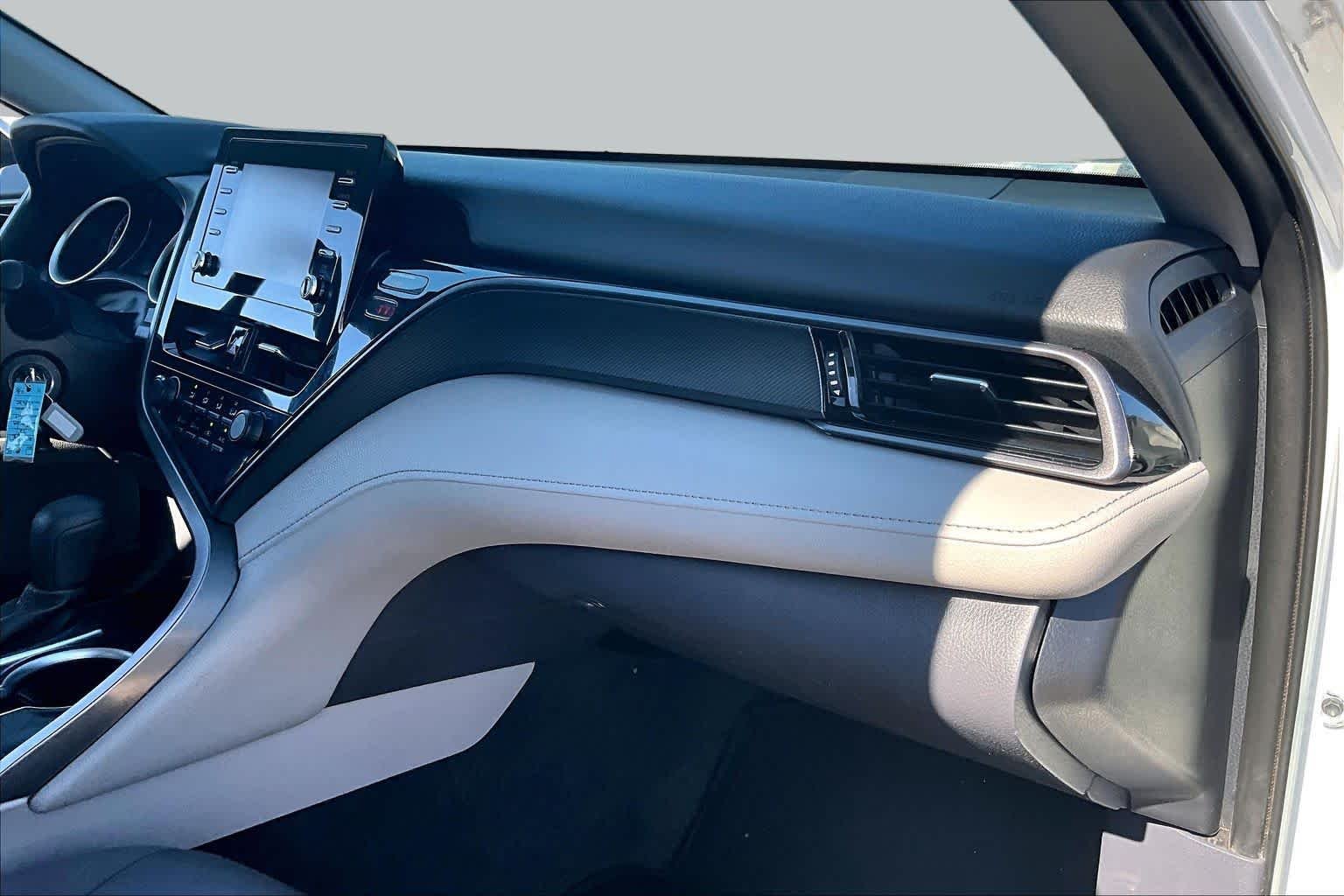 Used 2021 Super White Toyota LE image 19
