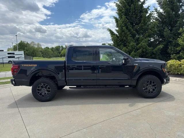 New 2026 Antimatter Blue Metallic Ford Tremor® image 4