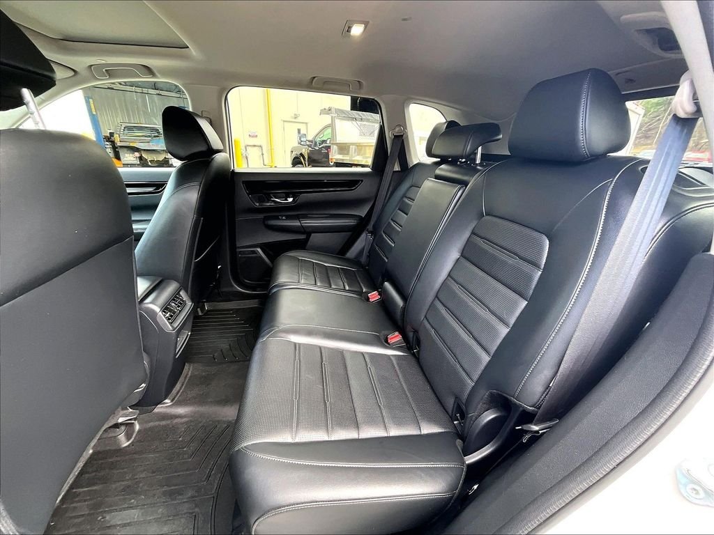 Used 2024 White Honda EX-L image 22