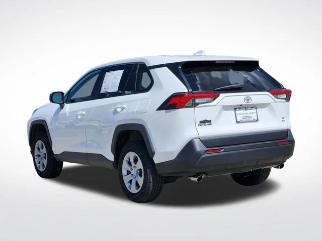 Used 2023 Ice Toyota LE image 5