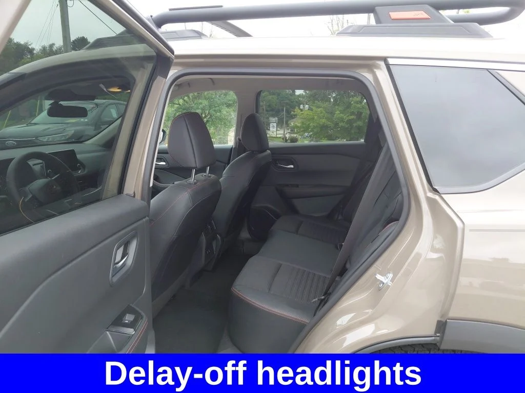 Used 2026  Nissan Rock Creek image 29