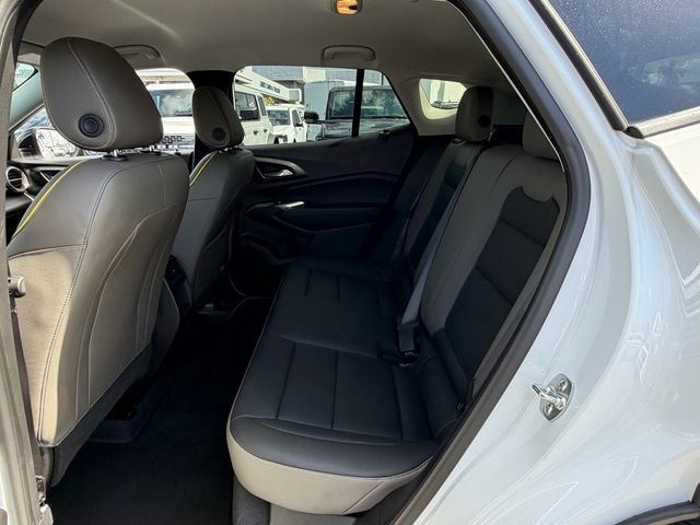 Used 2025 White Chevrolet ACTIV image 11