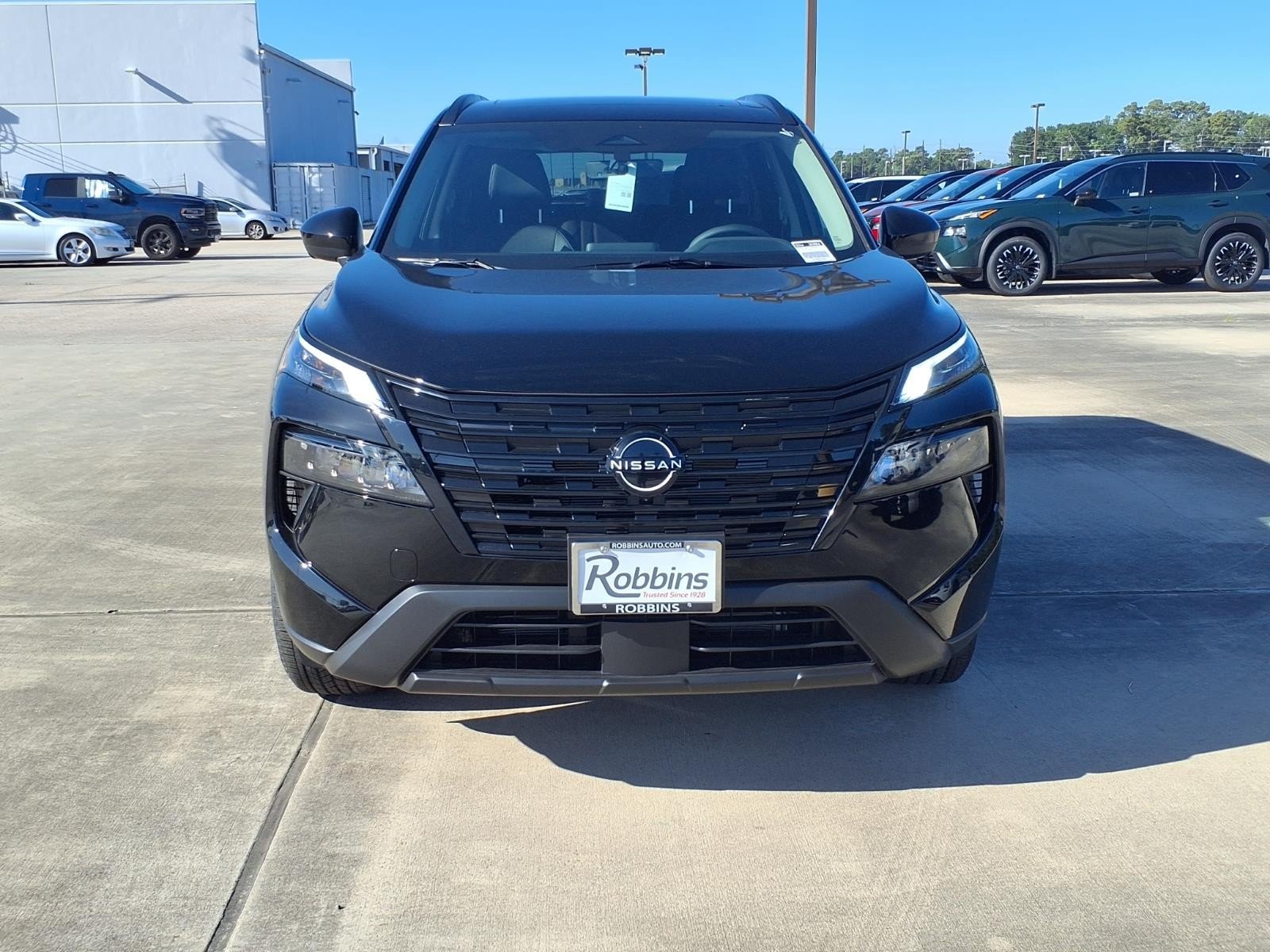 2026 Nissan Rogue photo 10 of 26
