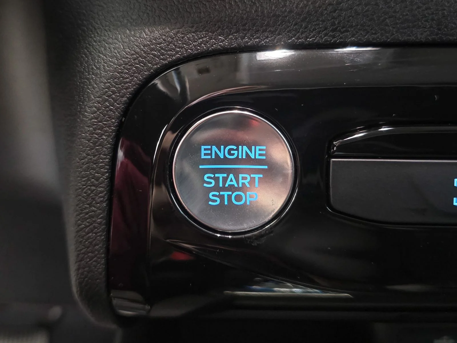New 2026 Vapor Blue Metallic Ford Active® image 26