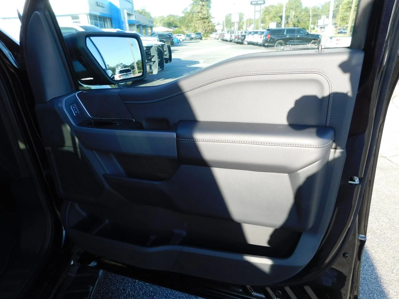 New 2026 Agate Black Metallic Ford XLT image 18